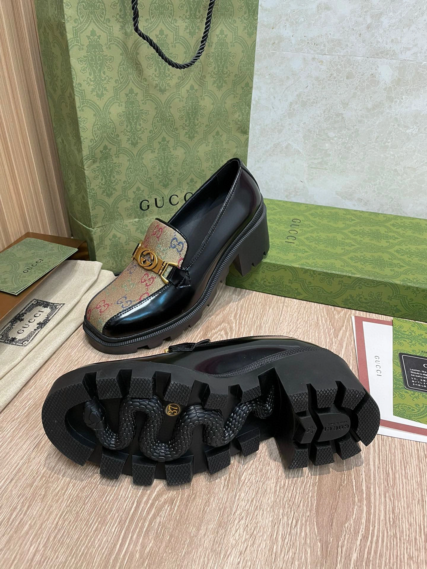 coco- heel height ：5.5cm， Calfskin item:B-X158J2315